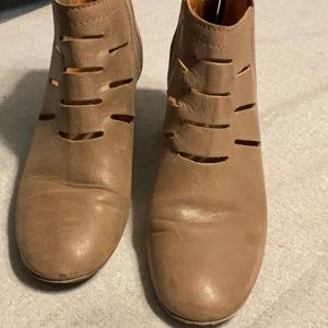 Aquatalia Tan Frieda Cutout Leather Booties.  6.5.  Made in Italy.